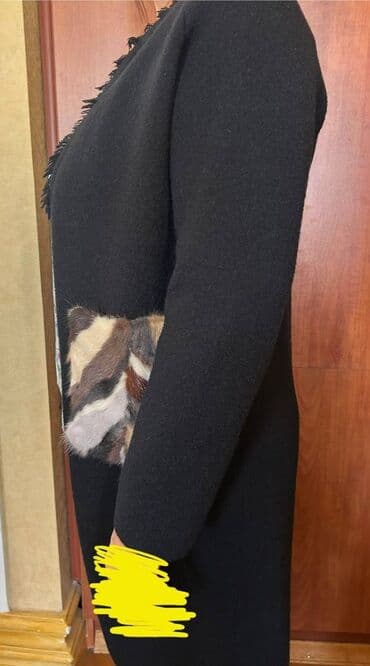 jaketler qadin ucun: Teze şuba satılır Tergüldən 170 manata alınmışdı Çox isti saxlayır — 6