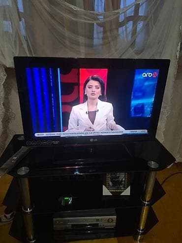 samsung tv: Televizor LG LCD 32" — 2