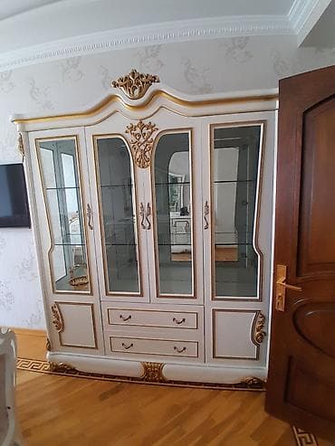 Qonaq otağı üçün, İşlənmiş, Açılmayan, Dördbucaq masa, 8 stul