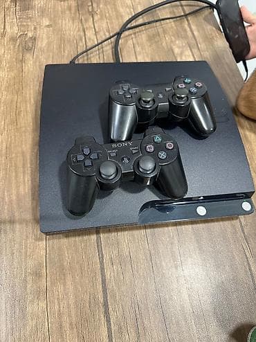 Ps3 slim ideal vəziyyətdə 2 eded pult ve butun kabeller 260 manat. 240 — 1