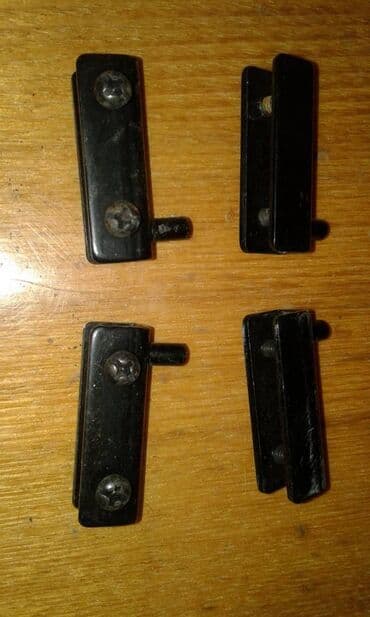 mebellər və qiymətləri: Mebel şüşəsi üçün ilgək satılır. Biri 1 manat. 12 ədəd var — 3