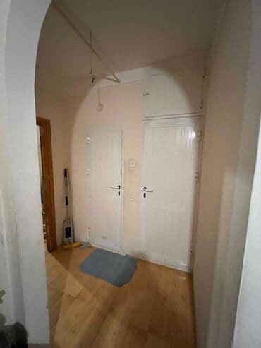 9 ci mikrorayon satilan evler: Bakı, 3 otaqlı, Köhnə tikili, m. Qara Qarayev, 80 kv. m — 14