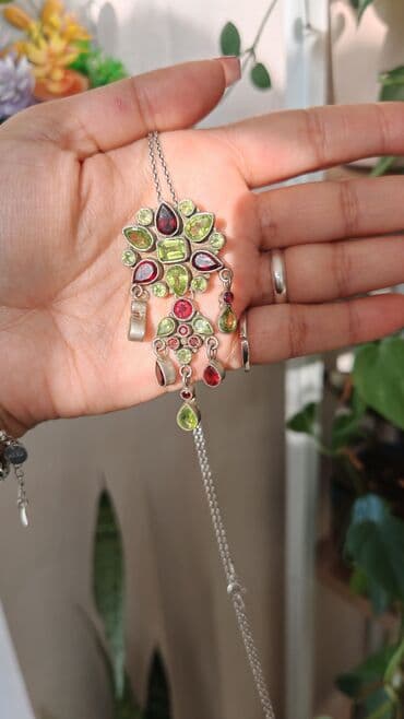 şahmerdan macun terkibi: Boyunbağı, Gümüş, Ünvandan götürmə — 1