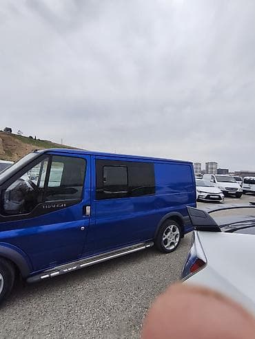 kamot guzgu: Ford Transit mikroavtobus – xarici görünüşü fərqlənən sport üslubunda — 4