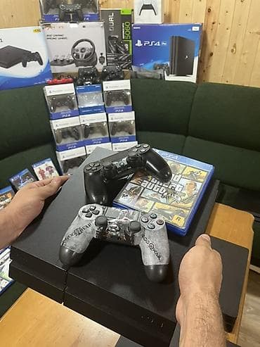 ssd disc: 500gb. 2pult. 13.52. Plombali. Gta 5 diski hədiyyə
Ps4 fat — 1