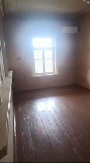 qurd dərəsi torpaq: Satılır: həyət evi Təsvir: - Bir mərtəbəli, beton/daş konstruksiyalı — 3