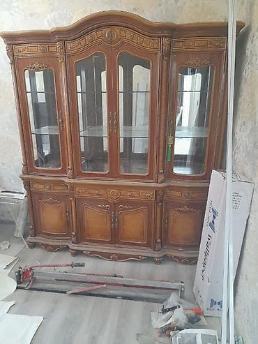 divar skafi: Sifonyer. Tam saglqmdır . Xırda cızıqları var. Qiymet razılaşmaq olar — 1
