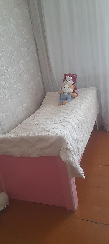 usag ucun: Uşaq/yeniyetmə otağı üçün rozov-ağ mebel dəsti Tərkib: - Tək nəfərlik — 5