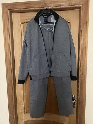 спортивные костюмы в баку: Boz rəngli idman dəsti – jaket və şalvardan ibarət komplekt. - Rəng — 1