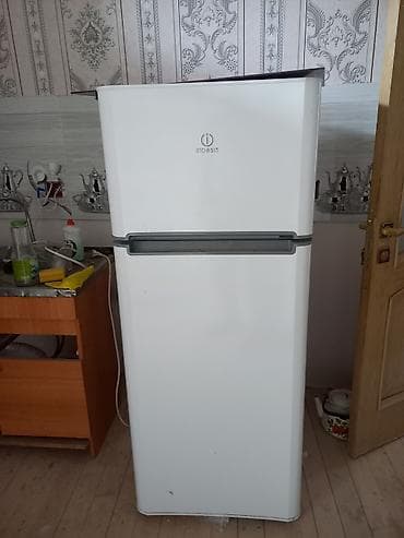 tv ucuz: Məişət texnikası paketi.soyuducu və televizor satılır. ikisidə 4 ay — 8