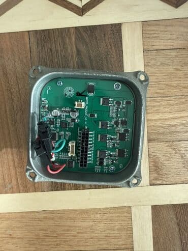 i30 fara: Sol, Yaxın və uzaq vuran işıqlar Mercedes-Benz — 2