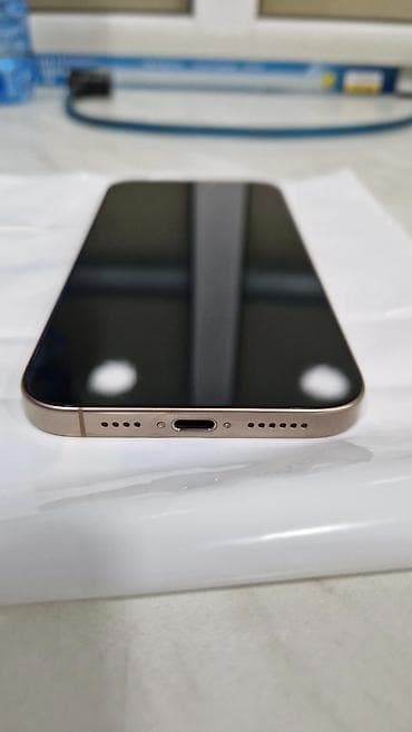 2 gozlu qaz: IPhone 16 Pro Max, 256 GB, Desert Titanium, Simsiz şarj — 3