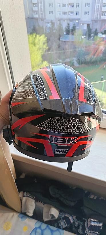 kara: IBK moto dəbilqə – interkomlu, mikrofonlu - Növ: tam üzlü (full-face) — 6