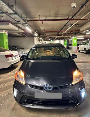 sumqayit yasil dere heyet evleri kiraye: Toyota Prius: 1.6 l | 2015 il Hetçbek — 1
