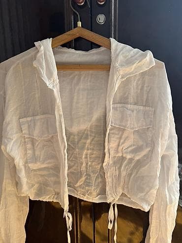 jordan jaket: Ağ rəngli yüngül kapüşonlu qadın köynəyi/cardiganı - Material: nazik — 1