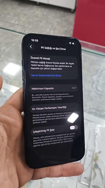 ayfon on bir: IPhone 13, 128 GB, Qara — 2