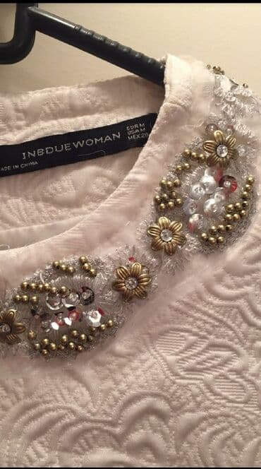 vecerni koynekler: Платье. Размер XS-S
Жакардовое платье.размер S.
ağ rəng — 2