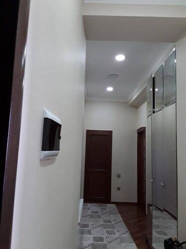 binə atçiliq: Əhmədli metrosunun yaxınlığında ukraina dairəsinə yaxın 16 mertebeli — 18