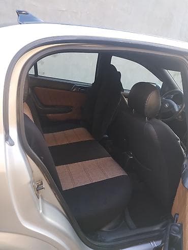 Avtomobil satışı: Məhsul: Avtomobil üçün daxili oturacaqlar üçün örtüklər. Təsvir: - Ön — 2