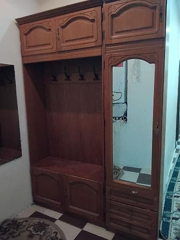 3 qapılı, Güzgülü, Qəhvəyi, Digər material, Açılan, Düz dolab