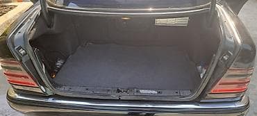 tap az vaz: Mercedes-Benz E‑Sinfi (W210) sedan – qara rəng Xarici: - Klassik W210 — 10