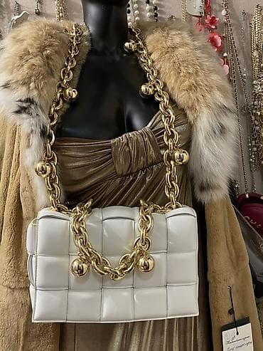 rezin bot: Продаю оригинальную сумку Bottega Veneta. Сумка была приобретена лично — 2