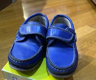 30 razmer: 30 ölçülü oğlan ayaqqabısı. Pablosky firmasınındı — 2