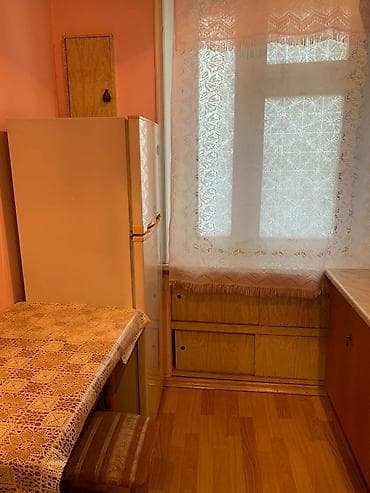 Гаражи: 28 may m yaxınlıgında Nizami küç. Azalın binasında 4/3, 2 otaglı — 2