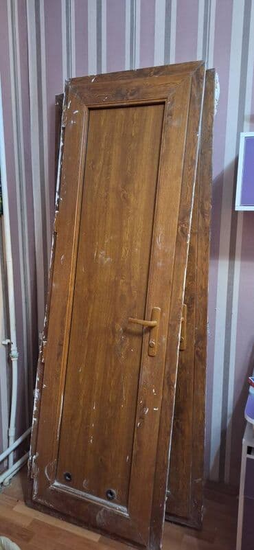 zamok azərbaycanca: Hamam ayaqyolu qapisi Yaxwi veziyyetdedir sadece evde temir gedir deye — 1