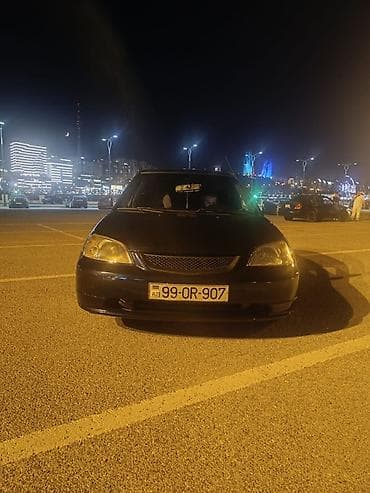 klas 6: Honda Civic: 1.6 l | 2003 il Sedan — 3