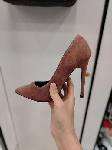 hündür daban ayaqqabı: Qadın stiletto tufli – klassik “pointed toe” uclu model - Rəng: toz — 2