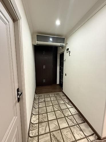 Bakı, Bakıxanov qəs., 3 otaqlı, Köhnə tikili, m. Neftçilər, 90 kv. m — 1