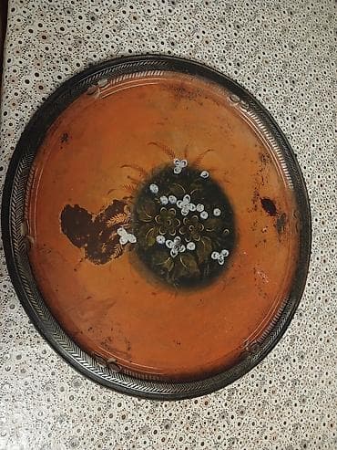antik servis: Qədim Rusiya dövrünə aid böyük antik metal məcməyi – 68×68 sm. Antik — 1