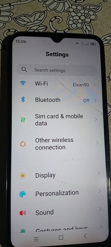 telefon a13: Blackview smartfon Xüsusiyyətlər: - Arxa tərəfdə Blackview loqolu — 3