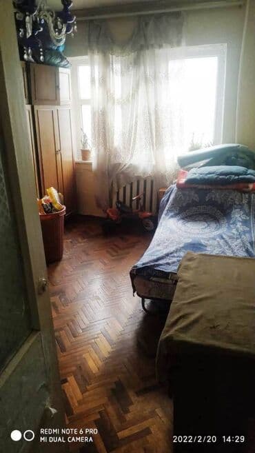 8 mikrorayon: Bakı, 9-cu mikrorayon, 3 otaqlı, Köhnə tikili, 80 kv. m — 4