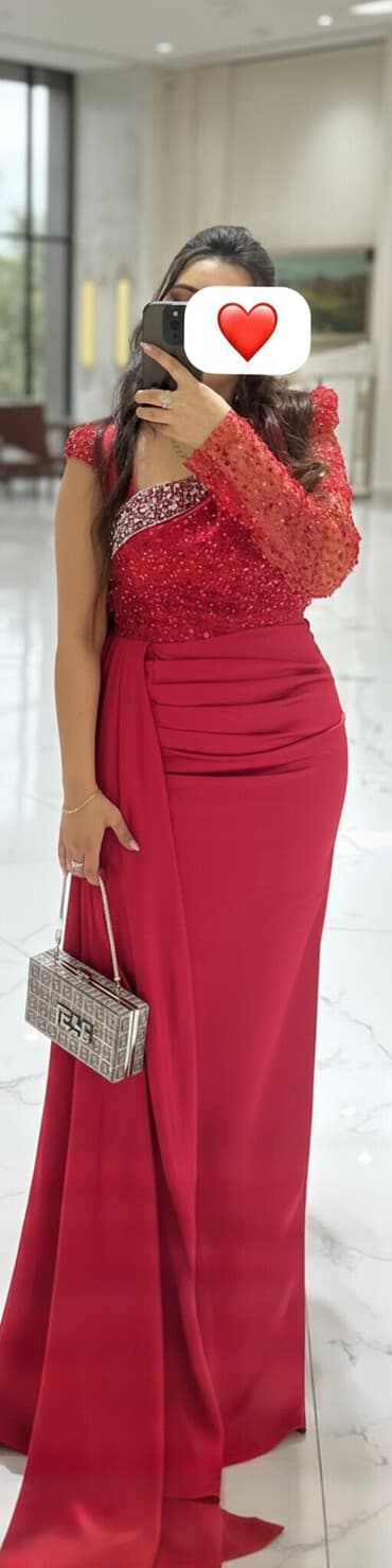 Ziyafət donu, Maksi, M