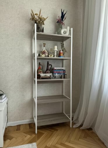 gül rəfləri: İşlənmiş, Kitab rəfi, Düz, Rumıniya — 1