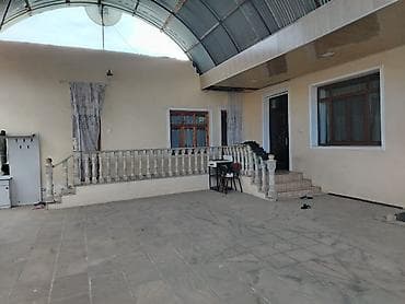 hovsanda heyet evler: Həyətyanı fərdi yaşayış evi - Geniş bağlı həyət: daşla döşənmiş — 1