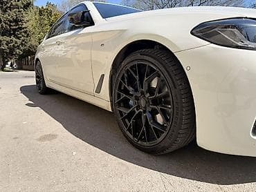 17 lik sam disk: Avtomobil üçün qara rəngli yüngül lehimli disklər Uyğunluq: 20 — 2