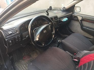 ford transit kreditle satisi: Toyota : 2 l | 1994 il Sedan — 5