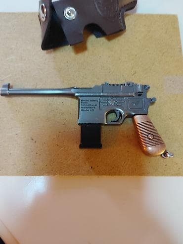 ad gunu dekoru: Mauser C96 tərzində mini model açarlıq və ya kolleksiya suveni̇ri - — 2