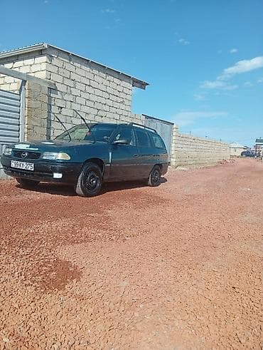 te 28 traktor satisi: Opel Astra: 1.6 l | 1996 il 35000 km Universal — 4