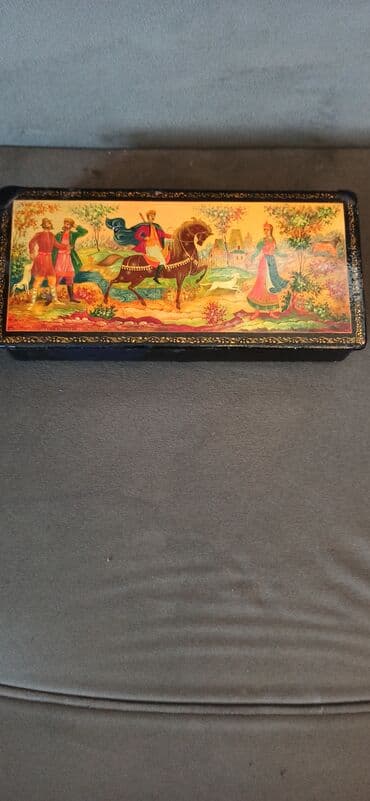 Əntiq radio: Məhsul: Singer mexaniki tikiş maşını (antik model) Xüsusiyyətlər: - — 6