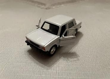 mozaika oyuncaq: Miqyası göstərilən klassik “Jiquli” (VAZ 2107 üslubunda) metal model — 5