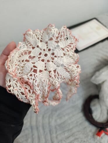 Alfa Romeo: Əl işı: toxunma krujeva bəzək (mərkəzi dairəvi motivli) - Material — 2