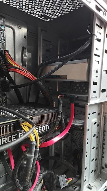 Güclü sistem bloku satılır. Ana Plata: GIGABYTE GA-P85-D3 (4 ədəd — 8