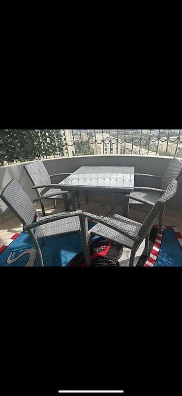 Kvadrat masa, 4 stul, Açılmayan, Stullar ilə, Həsir toxunuşlu