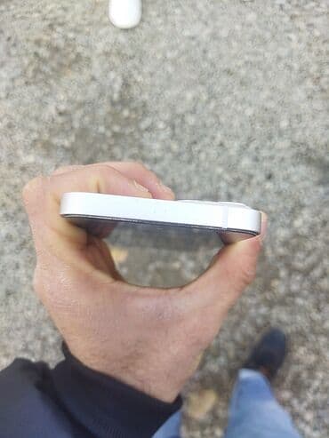 ipad 8 nəsil: IPhone 13, Ağ, Face ID — 4