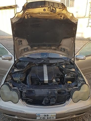 mercedes benz c class 2000: Mercedes-Benz C 240: 2.4 l | 2001 il Sedan — 3