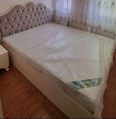 tunbucka: Təzə Taxt və 1 ədəd Tumbası 200 manat baza yoxdur ünvan Günəşli. Mətiş — 1